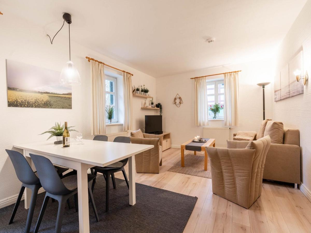 Feriendorf Rugana - Komfort Appartement Mit 1 Schlafzimmer Und Terrasse B16 Dranske Kültér fotó